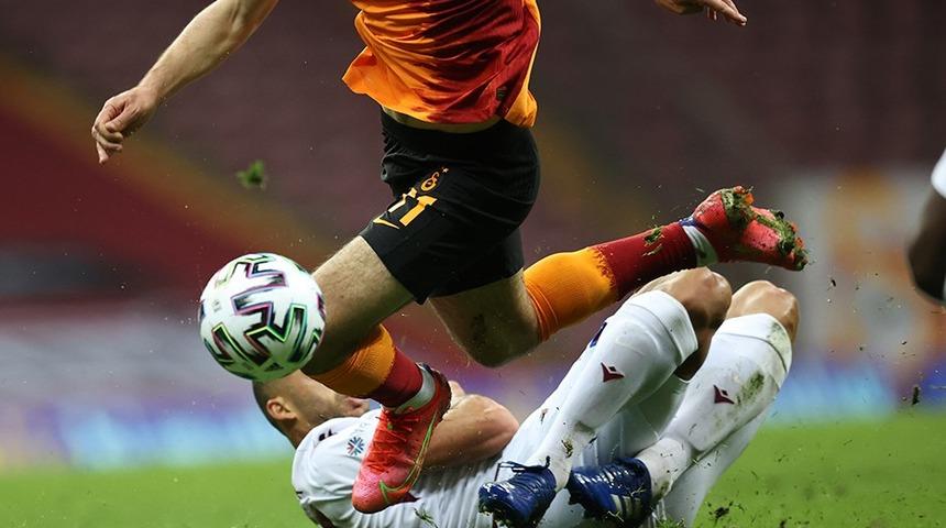 Galatasaray, Antalya'da kampa giriyor