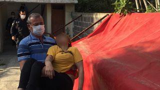 Uyuşturucu krizine giren genç kız dehşet saçtı