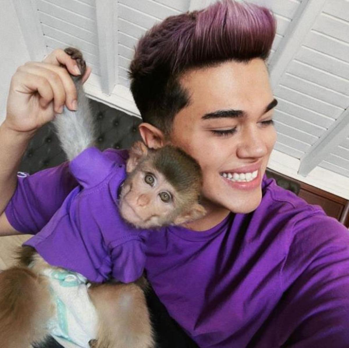 Ka&ccedil;ak maymun besleyen sosyal medya fenomeni Meri&ccedil; İzgi'nin 5 yıl hapsi istendi