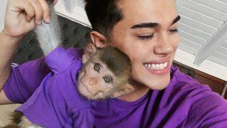 Kaçak maymun besleyen sosyal medya fenomeni Meriç İzgi'nin 5 yıl hapsi istendi