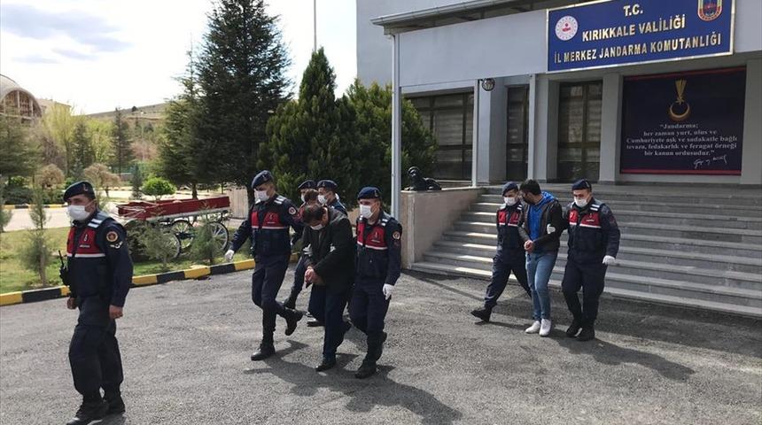 Kırıkkale'de uyuşturucu ticareti yapan suç örgütüne yönelik operasyonlarda 4 zanlı tutuklandı