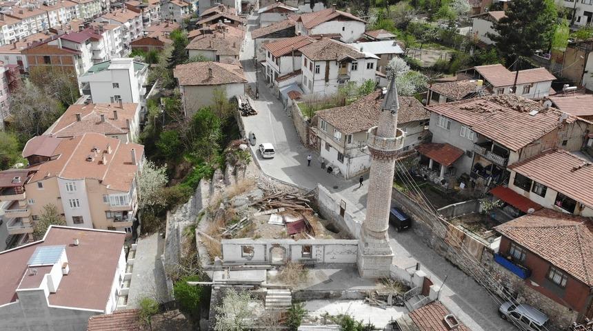 Horuç Camii minaresi, yıllara meydan okumaya devam ediyor