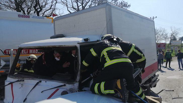 Tekirdağ'da freni boşalan kamyonet 6 araca çarptı: 1 yaralı G1