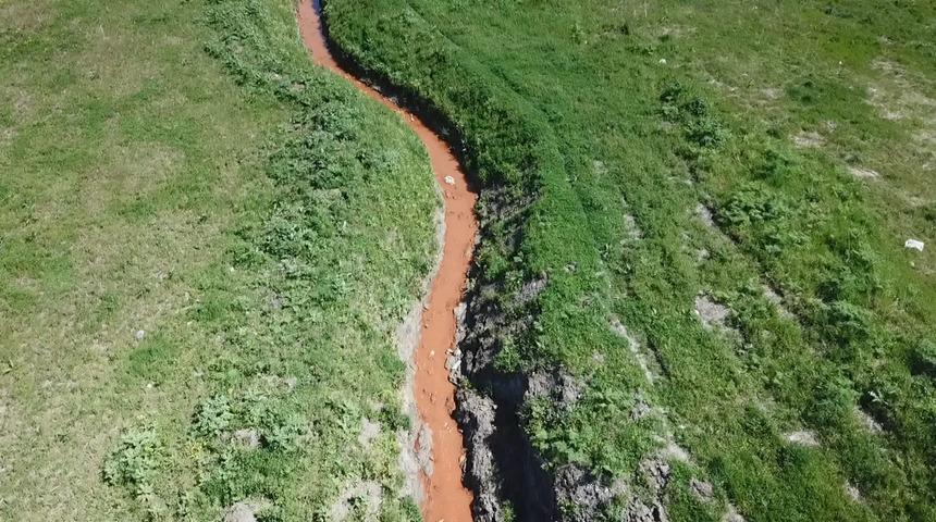 Bu kez turuncu! İstanbul'da bir dere daha atıklar nedeniyle renk değiştirdi