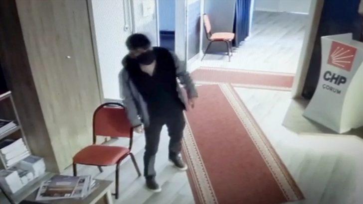 CHP Çorum İl Başkanlığından hırsızlık güvenlik kamerasına yansıdı G1