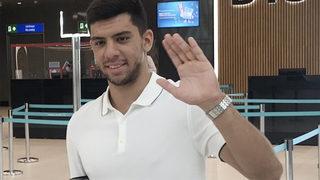 Cenk Özkaçar, Lyon’da oynayan ilk Türk futbolcu oldu