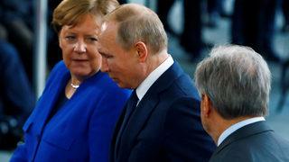 Almanya'dan Rus aşısı atağı!