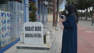 Cadde ve yollar mezarla dolu! Bu ilçeye gelen şaşırmadan edemiyor