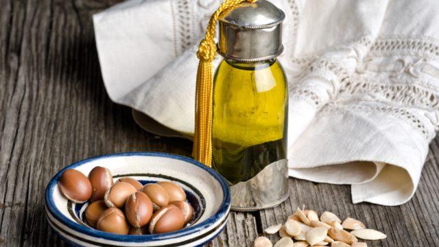 Kuru ciltten kurtulmanızı sağlayan yağlar! Buğday özü ve tatlı badem yağı nemlendiriyor