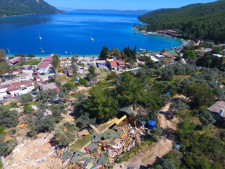 Muğla'daki Akbük Koyu'nda kaçak yapıların yıkımının birinci etabı tamamlandı G2