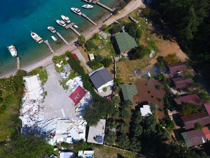 Muğla'daki Akbük Koyu'nda kaçak yapıların yıkımının birinci etabı tamamlandı G4