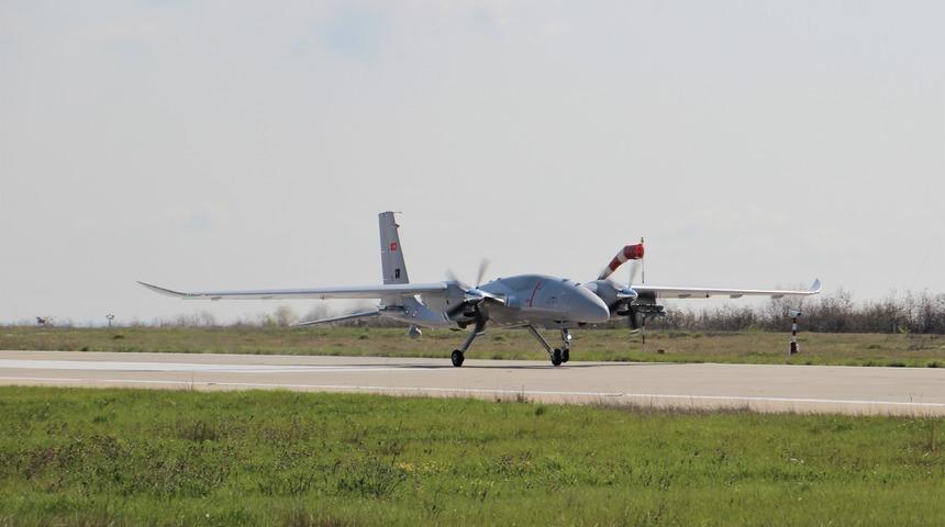 Akıncı silahlandı! Bayraktar Akıncı TİHA ilk atış testini başarıyla tamamladı