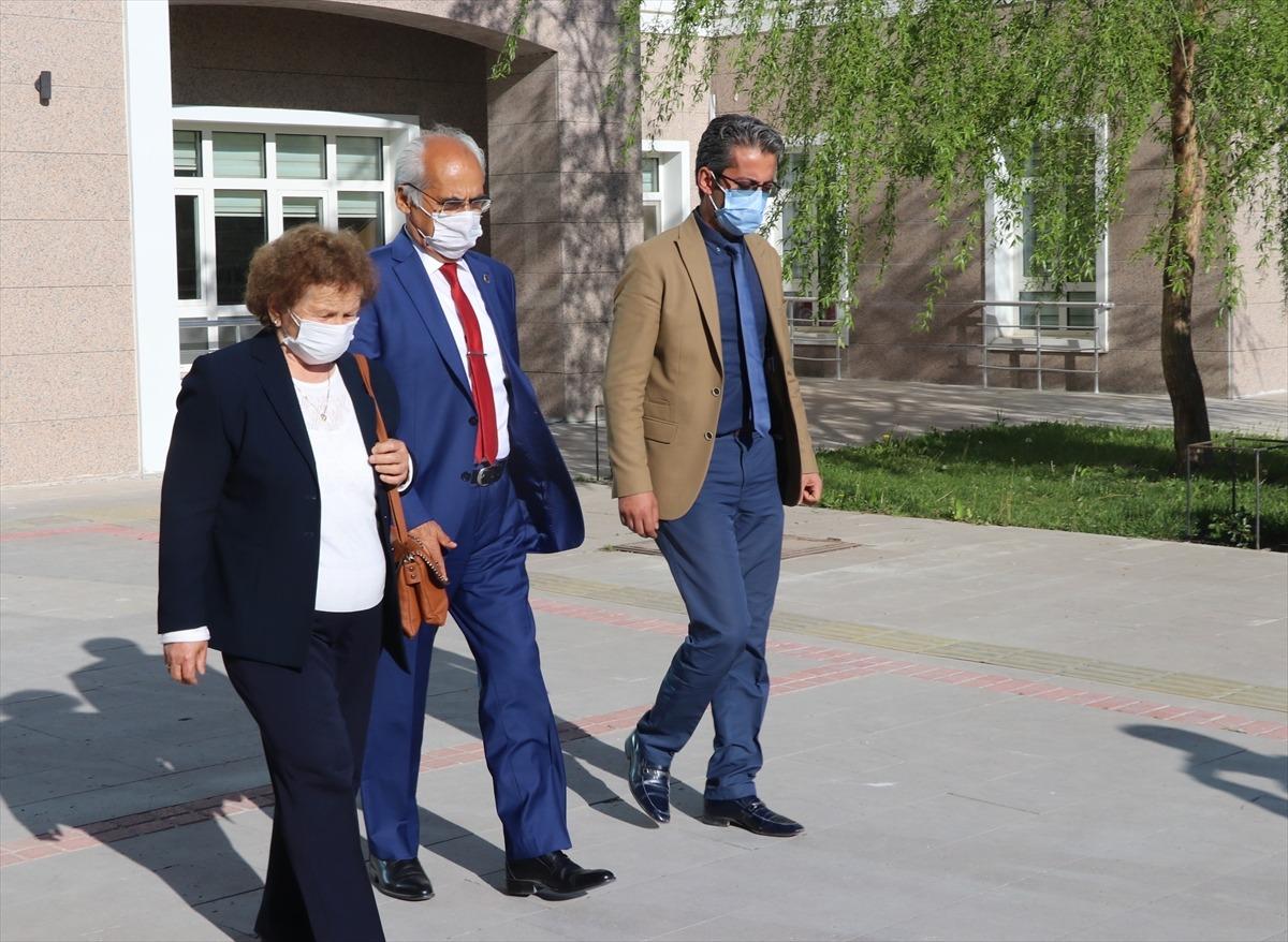Yeşilova Belediye Başkanı ile eşine y&ouml;nelik silahlı saldırıya ilişkin davanın g&ouml;r&uuml;lmesine başlandı