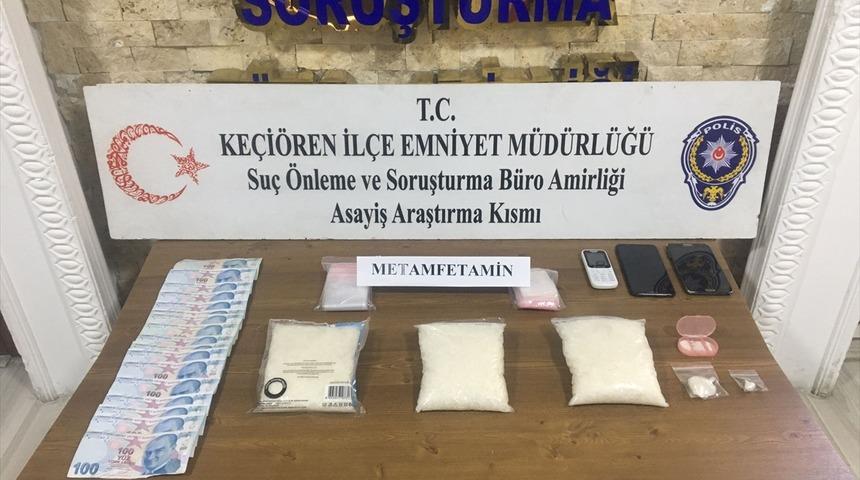 Başkentte uyuşturucu operasyonunda iki şüpheli gözaltına alındı