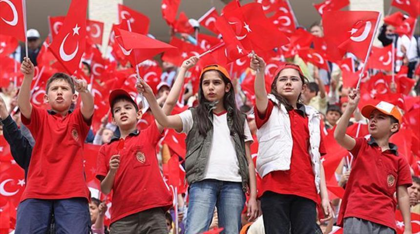 2 ve 3 kıtalık 23 Nisan şiirleri sosyal medyadan paylaşılıyor | İşte en güzel 23 Nisan şiirleri 