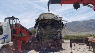 Afyonkarahisar'da korkunç kaza! Kafa kafaya çarpıştılar