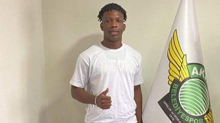 Akhisar'ın transferinin futbolcu olmadığı ortaya çıktı