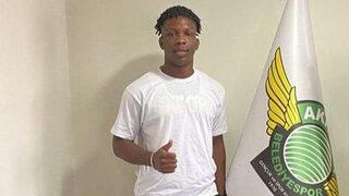 Akhisar'ın transferinin futbolcu olmadığı ortaya çıktı