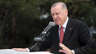 Türkiye'nin en büyük bayrağı dikildi! Cumhurbaşkanı Erdoğan'dan önemli açıklamalar