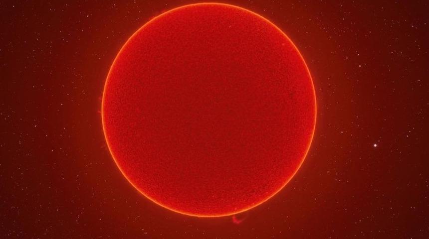 ABD’li fotoğrafçı Güneş’in 230 megapiksel fotoğrafını oluşturdu