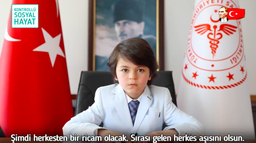 Sağlık Bakanının koltuğuna oturan çocuk kim? Aşı açıklamasıyla gündem oldu 