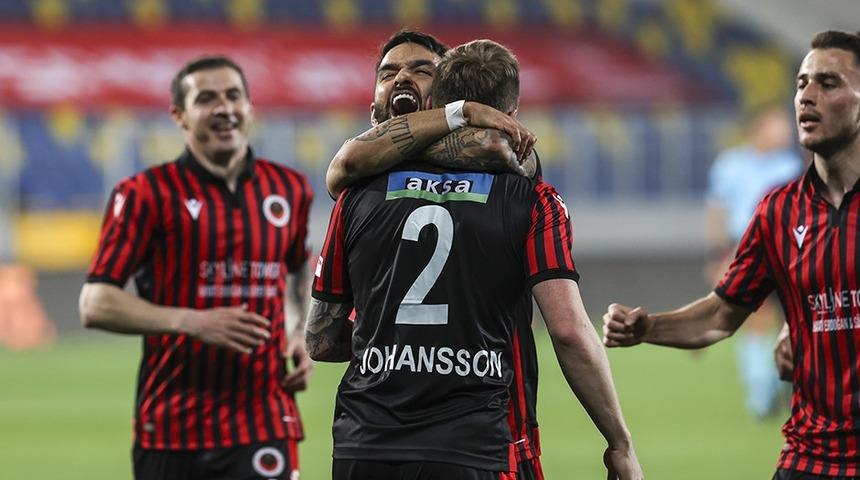 Gençlerbirliği, Çaykur Rizespor'u iki golle geçti