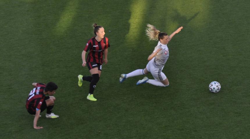 Beşiktaş Kadın Futbol Takımı çeyrek finalde