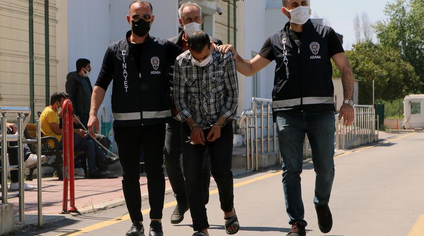 Babası ve abisini "Uyuşturucuyu bırak" dediği için öldürmüş