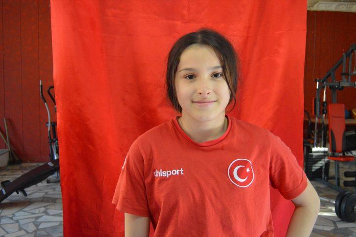 Taşoluk beldesinin güreşçi kızları Avrupa Şampiyonası'ndan başarıyla dönmek istiyor G1