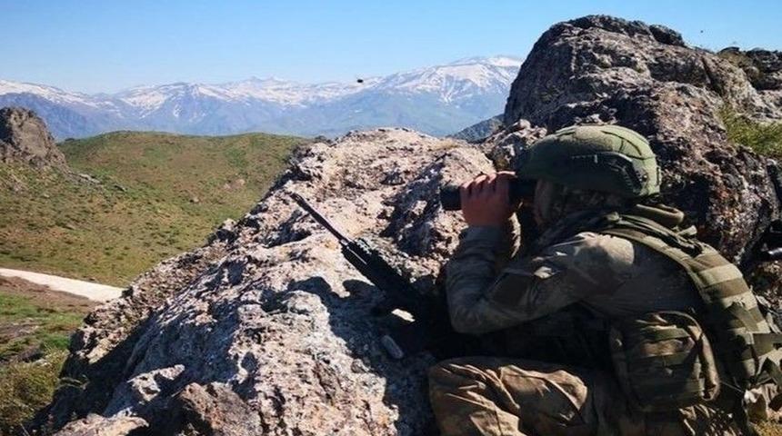 TSK, Kuzey Irak'ta PKK hedeflerine y&ouml;nelik operasyon başlattı
