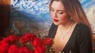 Aygün Aydın gündemden düşmüyor! Çıplak vücudunu paylaştı