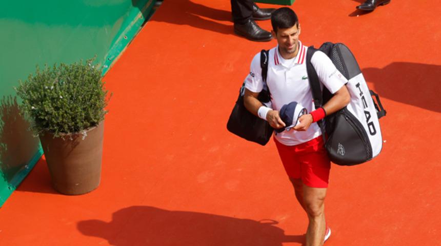 Novak Djokovic yarı finalde veda etti