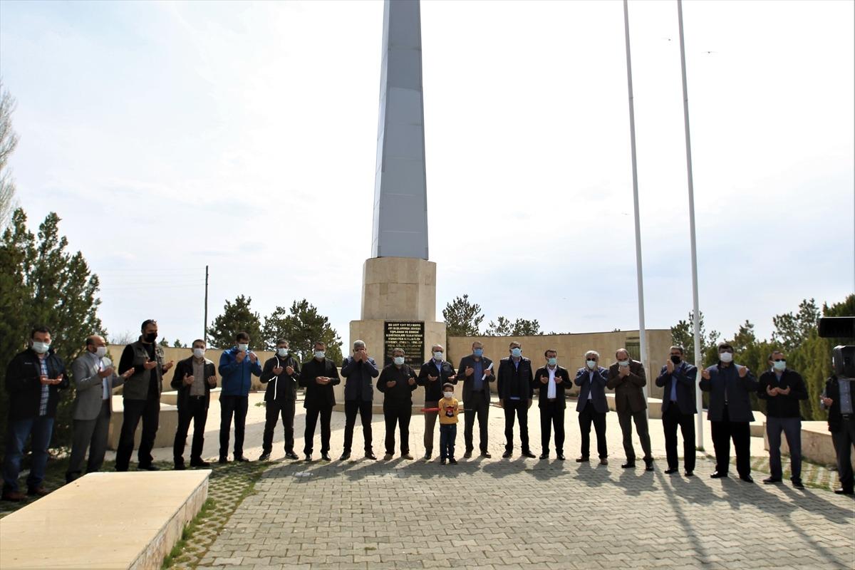 Van'daki STK'ler ABD Başkanı Biden'ın 1915 olaylarını "soykırım" olarak nitelemesine tepki g&ouml;sterdi