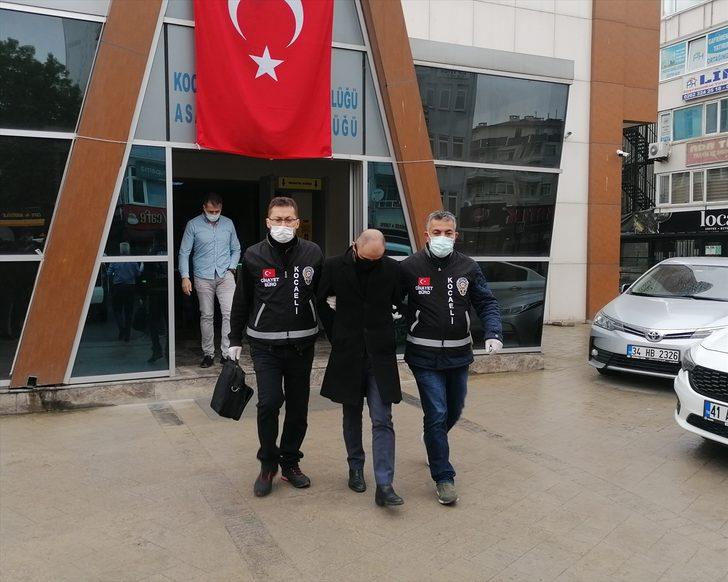 GÜNCELLEME 2 - Kocaeli'de yaşlı adamın evinde öldürülmesine ilişkin 5 şüpheli tutuklandı G1