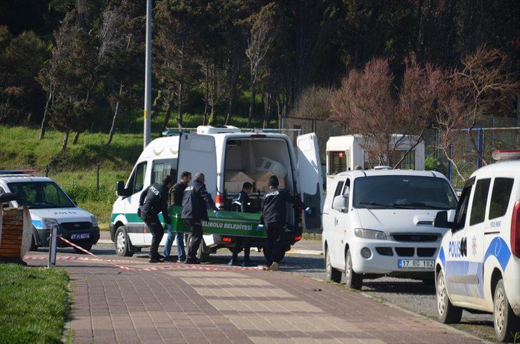 GÜNCELLEME - Çanakkale Boğazı'nda gemiden düşen denizcinin cesedi sahilde bulundu G1