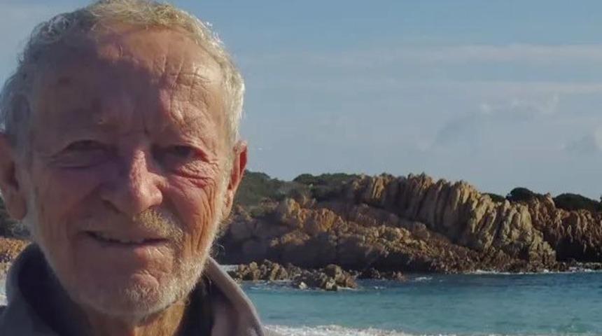 'İtalyan Robinson Crusoe' 32 yıldır tek başına yaşadığı adadan ayrılıyor