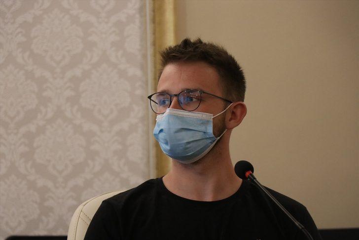 Alman genç, arkadaşının babaannesinden etkilenip Müslüman oldu G3