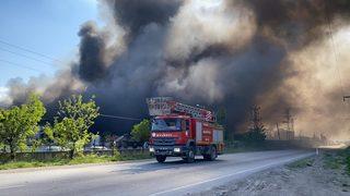 Osmaniye'de geri dönüşüm fabrikasında yangın