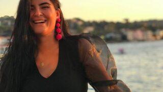 Hanife Gürdal bornozlu pozunu paylaşınca tepki yağdı! 'Ramazan'da yapmayın'