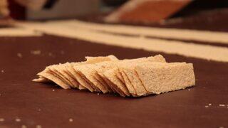 Hatay’da sadece Ramazan’da üretiliyor! 400 yıllık helva damakları şenlendiriyor