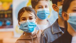 Erken ergenlik belirtileri nelerdir? Kızlarda 8, erkeklerde 9 yaşından önce başlıyorsa dikkat!