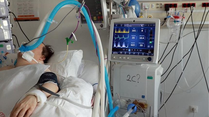 Covid-19'da 'bileşik mutasyon' d&ouml;nemi: Bazı hastaların birden fazla Covid-19 mutasyonu taşıdığı g&ouml;r&uuml;l&uuml;yor
