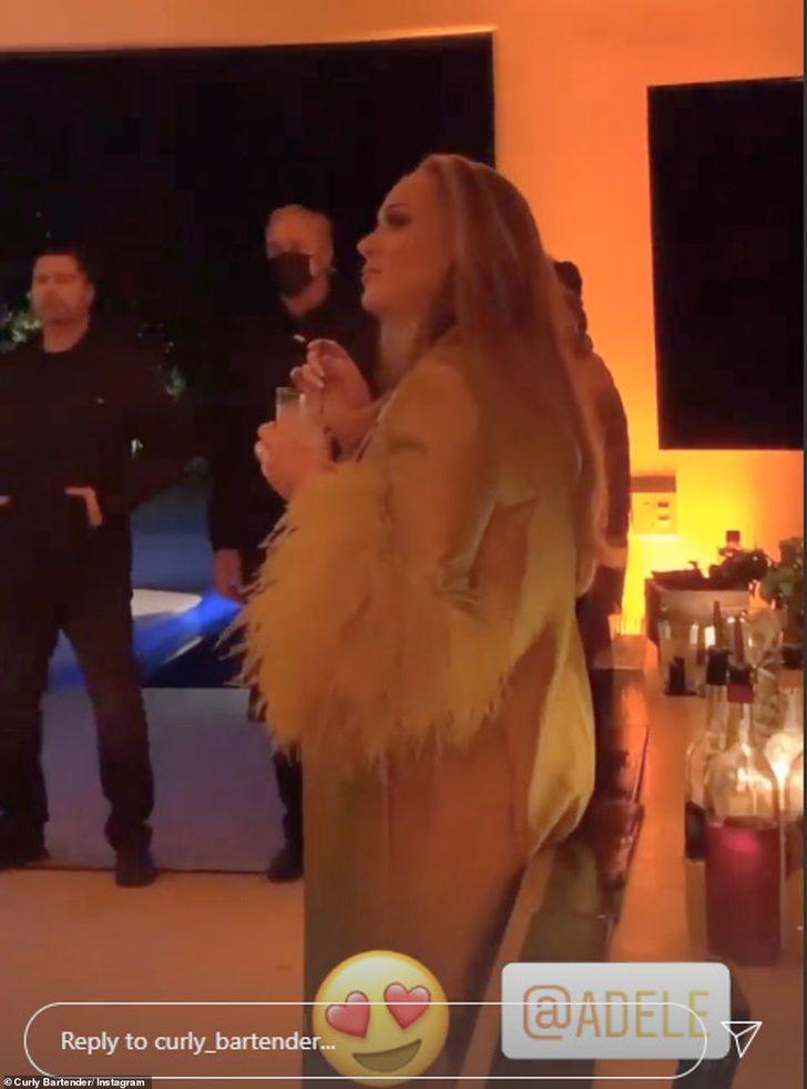 Adele, Oscar partisinde dağıttı G2