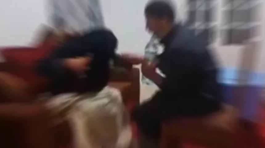 "Kızında cin var" diyen 21 yaşındaki üfürükçü 700 bin TL dolandırdı