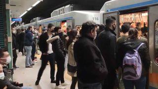 İstanbul metrosunda arıza!