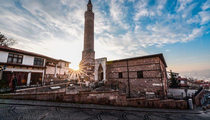Ankara’nın sembollerinden biri olarak kabul edilen Arslanhane Camii, UNESCO yolunda