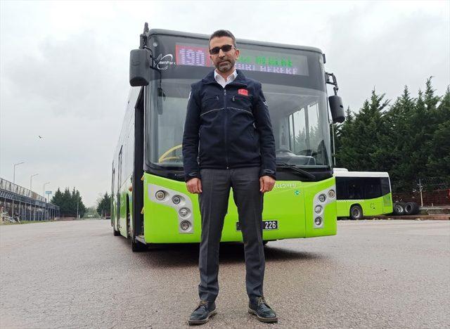 Kocaeli'de iftar yemeğini yolcusuyla paylaşan halk otobüsü şoförü konuştu