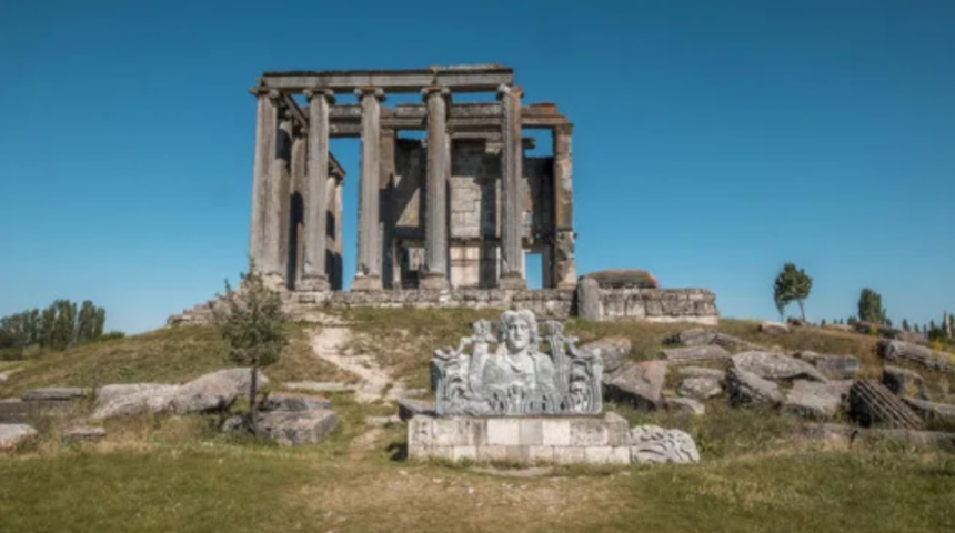 Troya ve Aizanoi'deki kazılar 5 bin yıllık aşkın gizemine ışık tutuyor