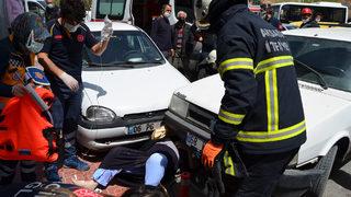 Hastaneden taburcu oldu, kazada savrulan otomobil çarptı