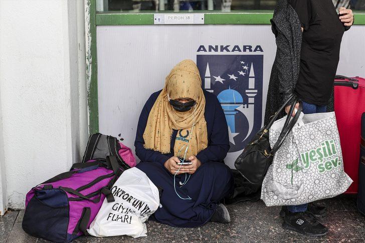 Tam kapanma dönemi öncesi AŞTİ ve Esenboğa Havalimanı'nda yoğunluk yaşanıyor G1
